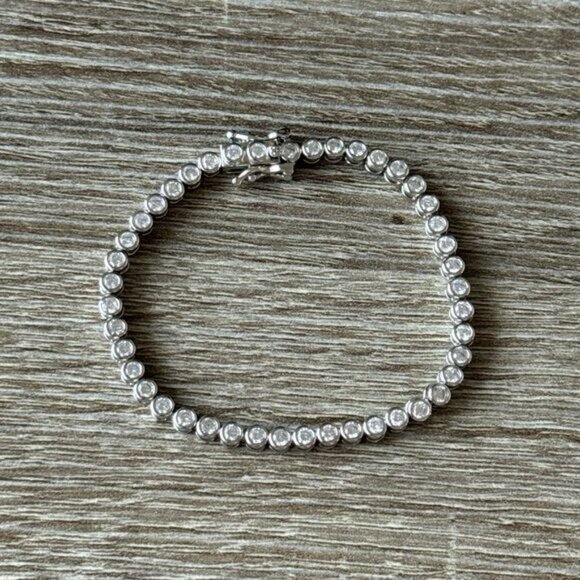 Bezel set tennis bracelet A1181 - Picture 3 of 6